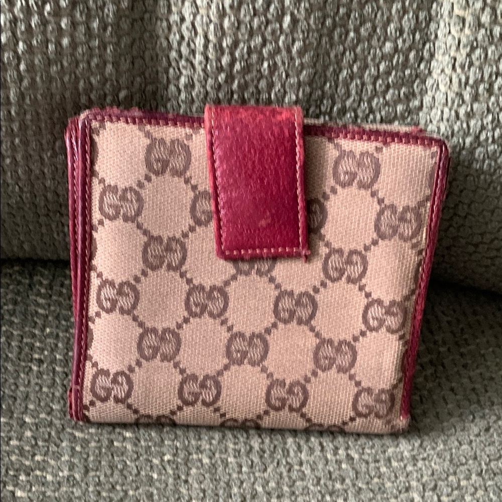 Gucci Compact Wallet - Picture 4 of 11